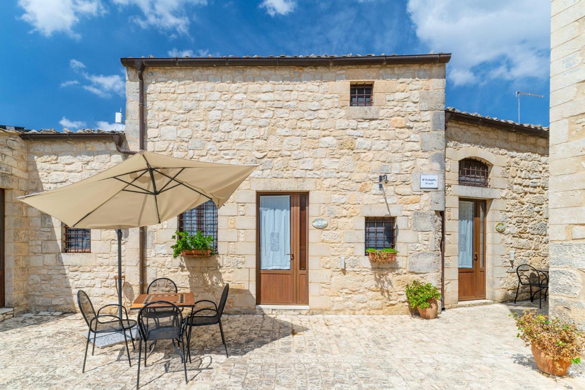 Borgo Monachella Bed & Breakfast Ragusa Eksteriør bilde