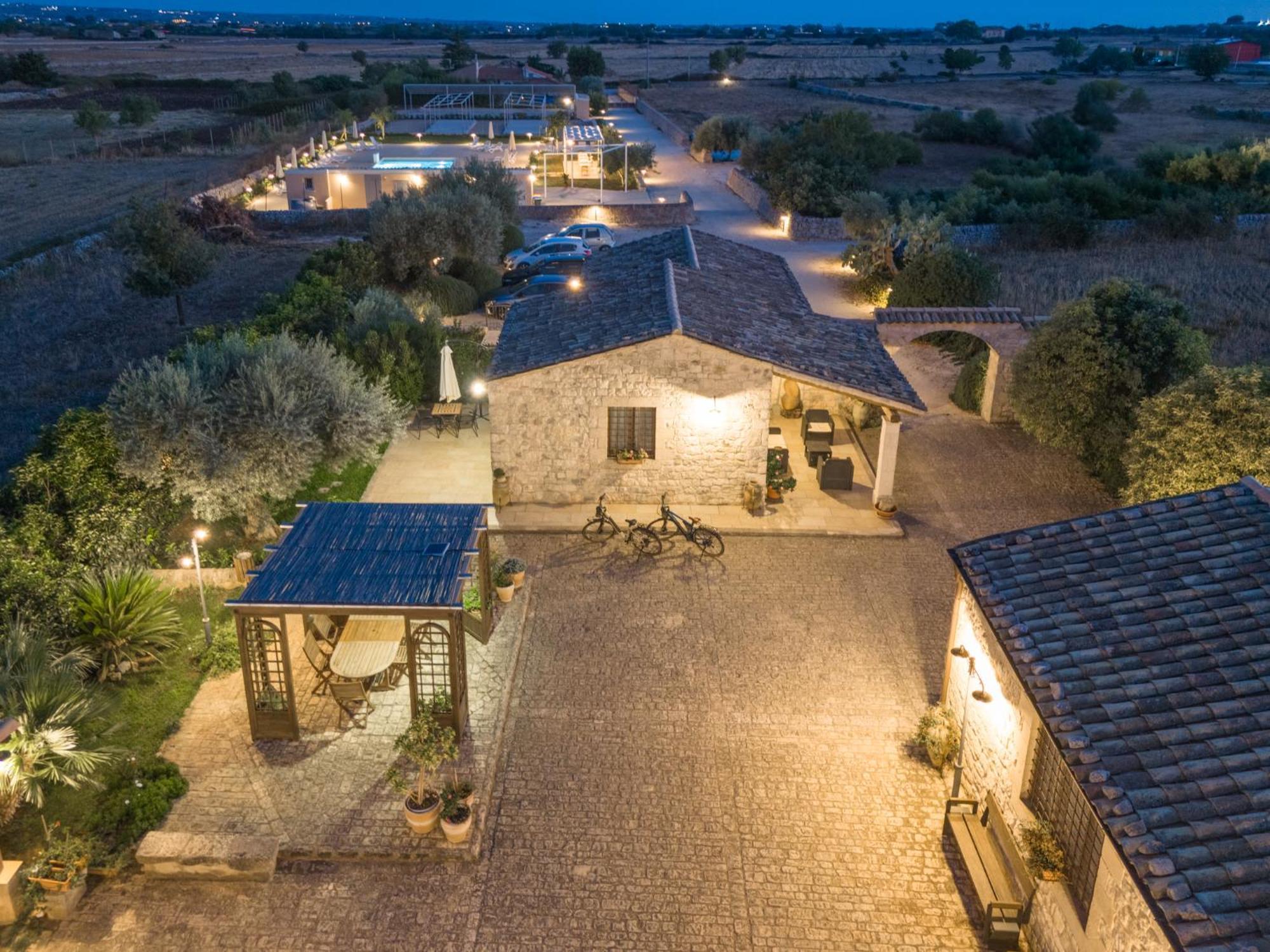Borgo Monachella Bed & Breakfast Ragusa Eksteriør bilde