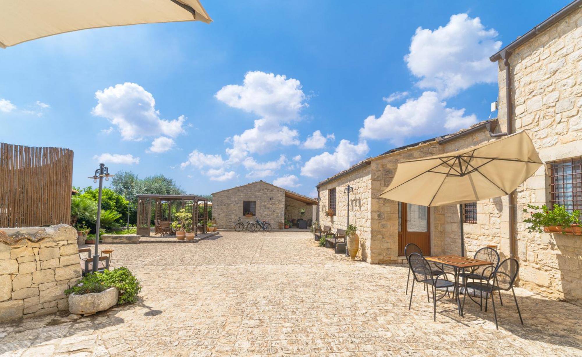 Borgo Monachella Bed & Breakfast Ragusa Eksteriør bilde