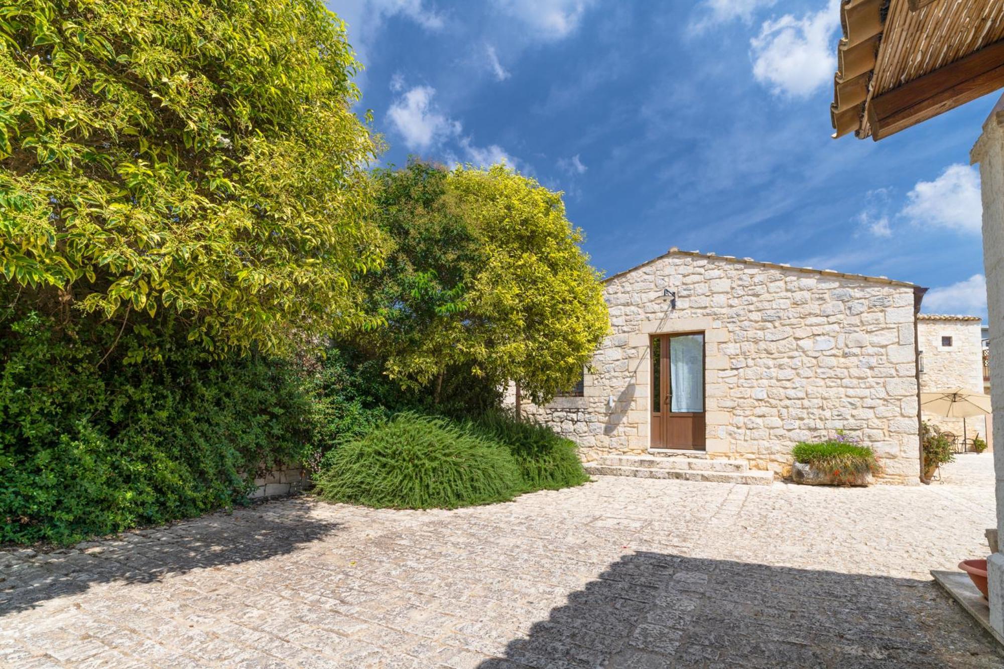 Borgo Monachella Bed & Breakfast Ragusa Eksteriør bilde
